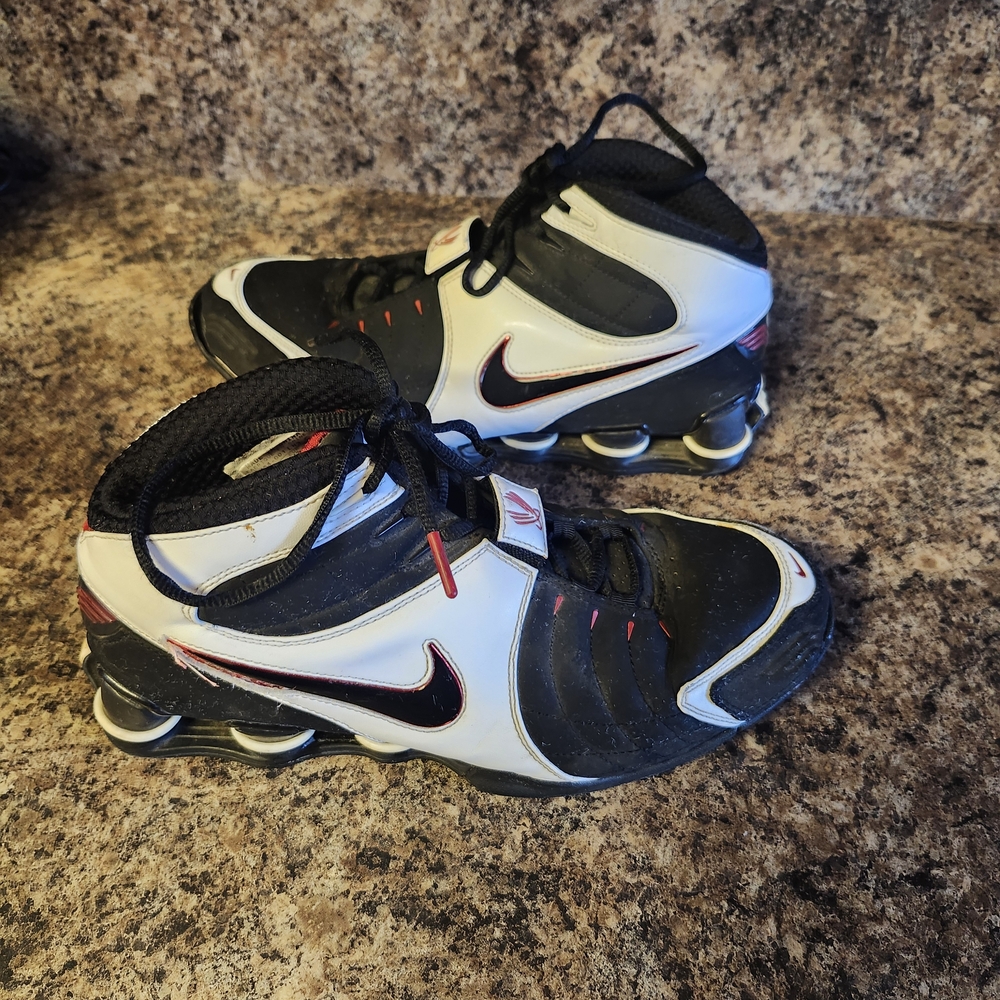 Nike SHOX VC5 Vince Carter Black White Red Sizes 9.5 US 312764-001